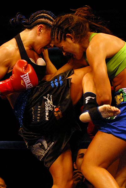 IKF Muaythai bantamweight title Jenna Castillo Tiffany Van Soest kickboxing