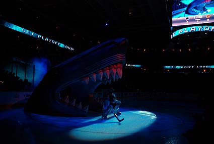 San Jose Sharks goaltender Evgeni Nabokov photo