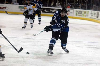 Stockton trails Idaho 2-1 in the 2010 ECHL Kelly Cup Playoffs National Conference Finals