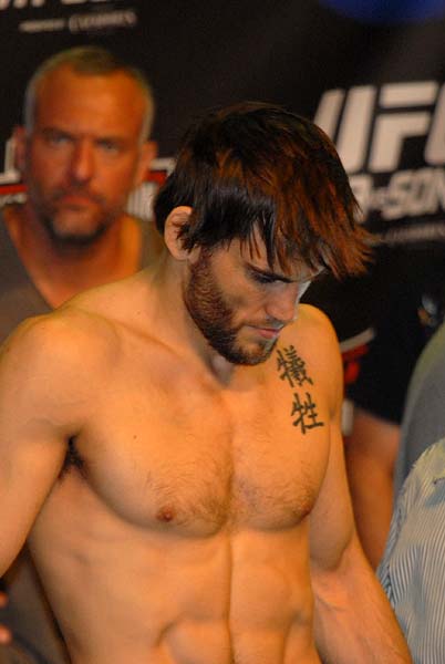 UFC 117 Oakland weigh-in Jon Fitch Thiago Alves missed weight 20% show purse
